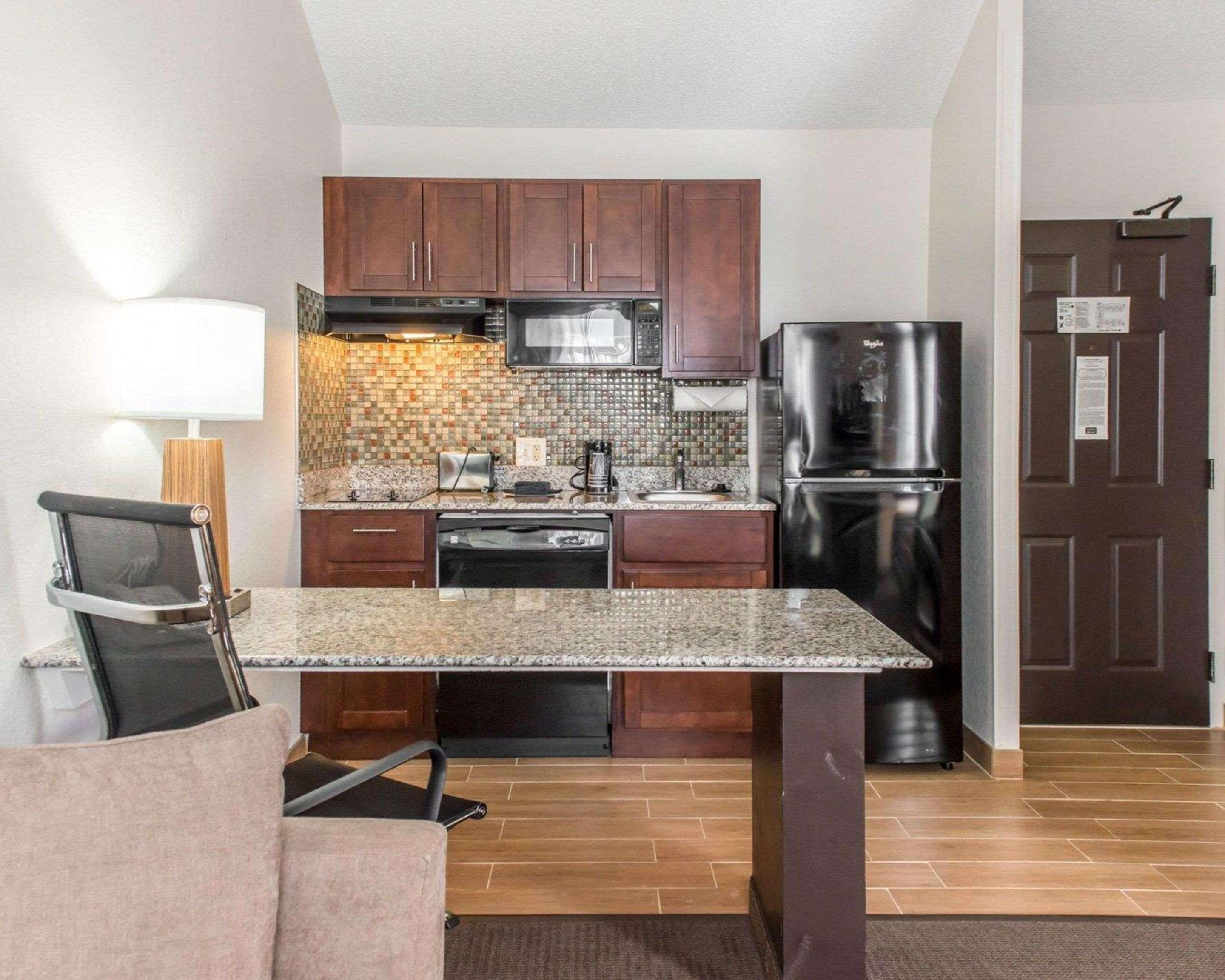 Mainstay Pittsburgh Airport Hotel Robinson Township