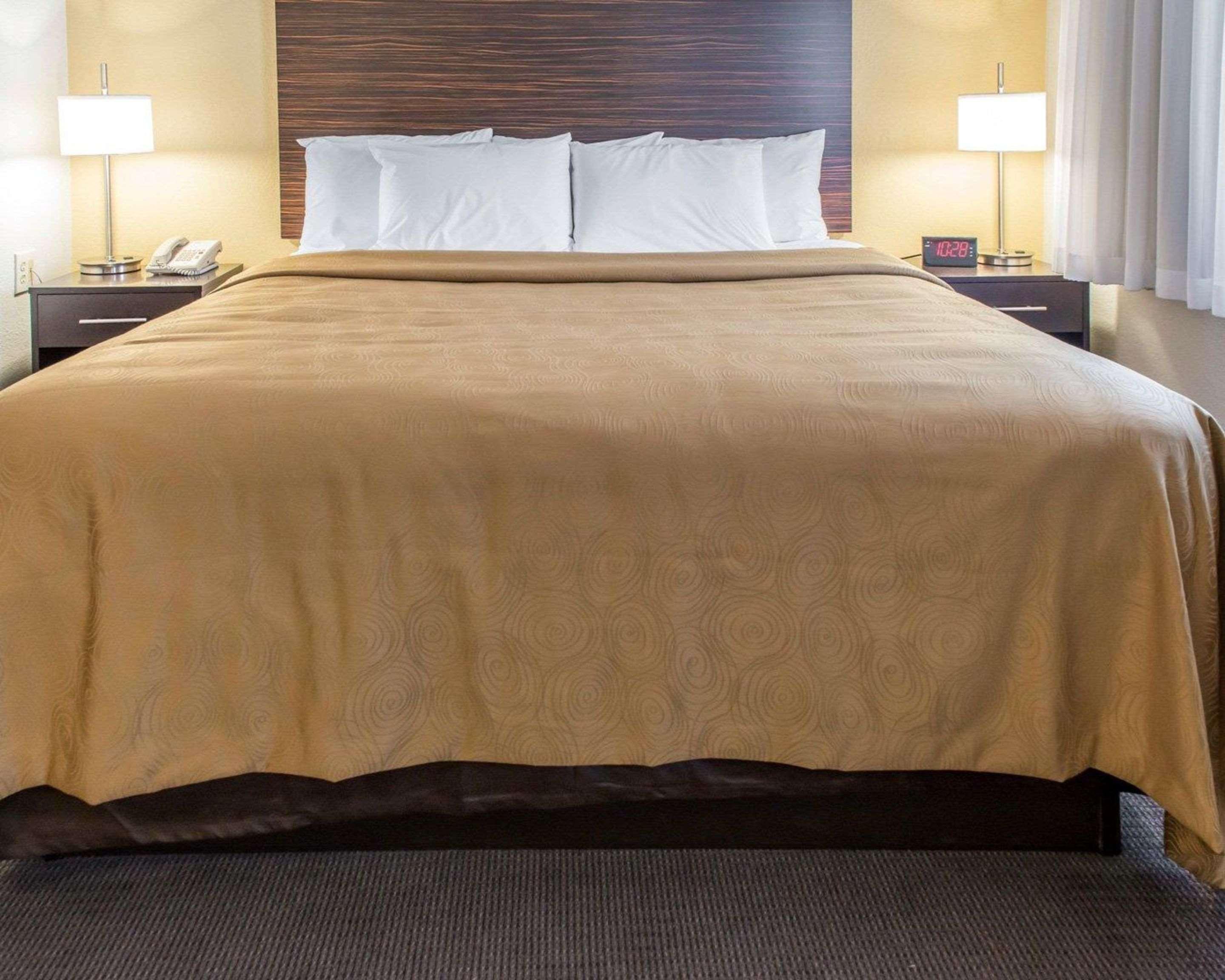 Hotel Mainstay Pittsburgh Airport 2*