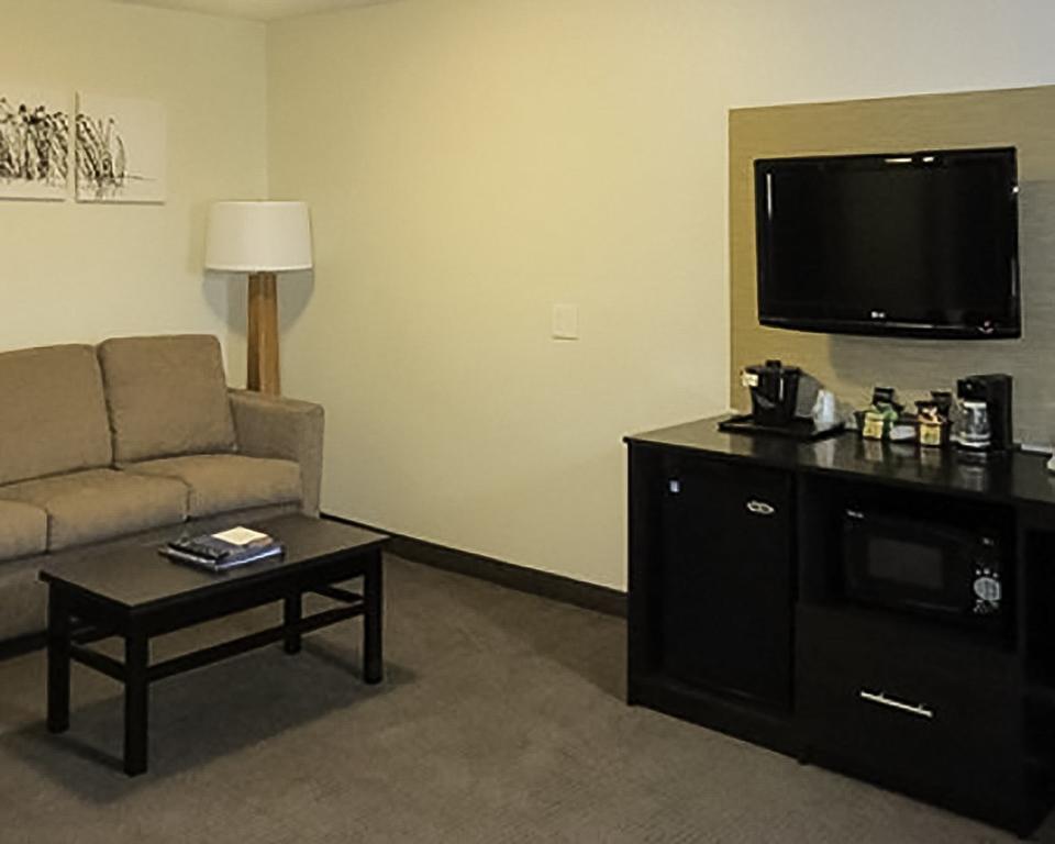 Mainstay Pittsburgh Airport Hotel
