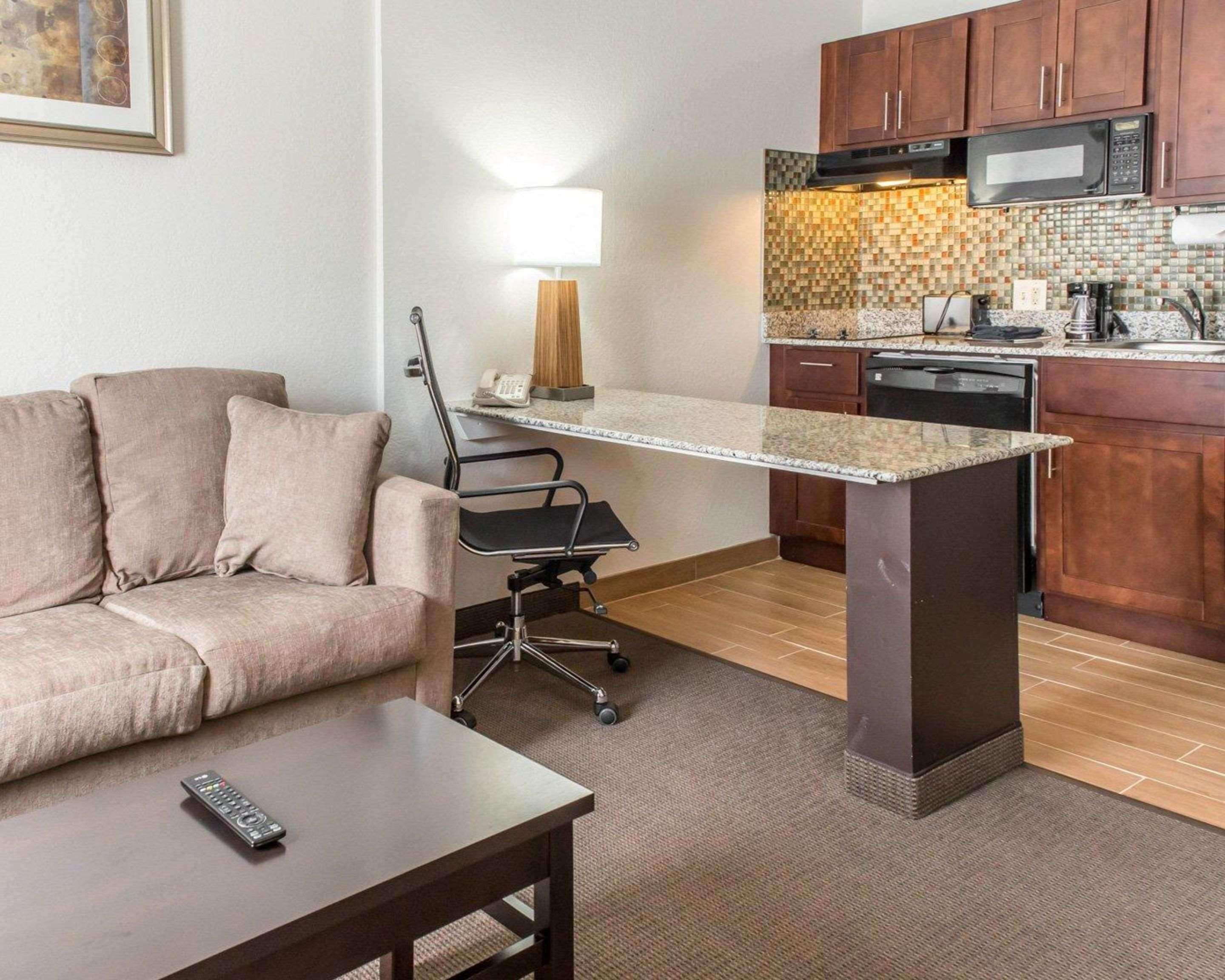 Mainstay Pittsburgh Airport Hotel Robinson Township
